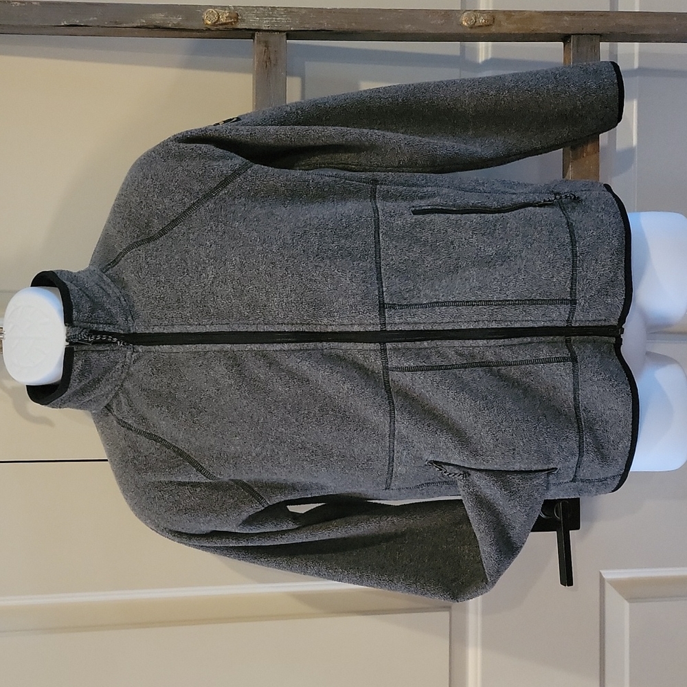 Burton fleece, boys youth sz XL, grey with black detail